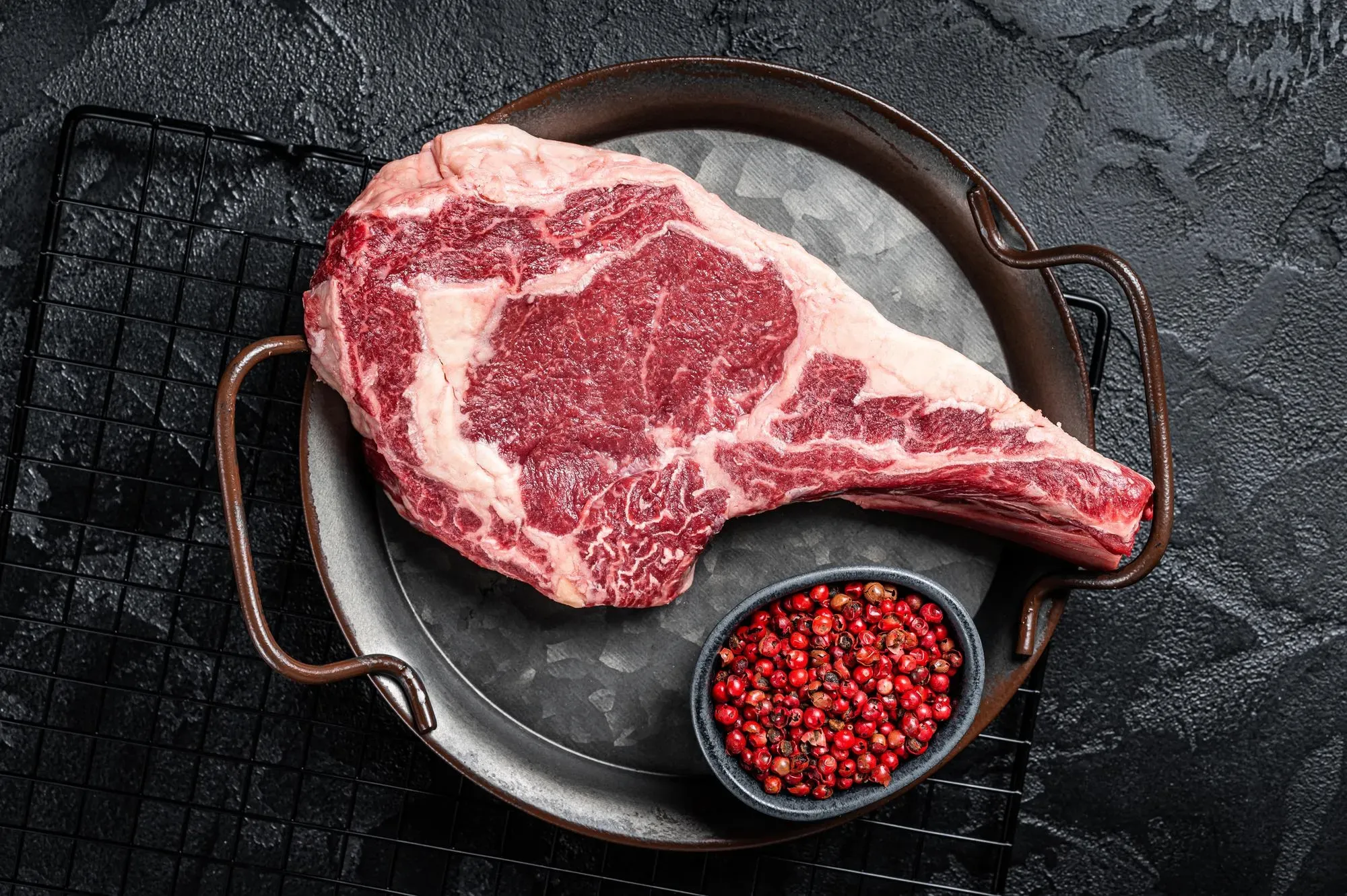 BEEF TOMMAHAWK STEAK 1.2KG
