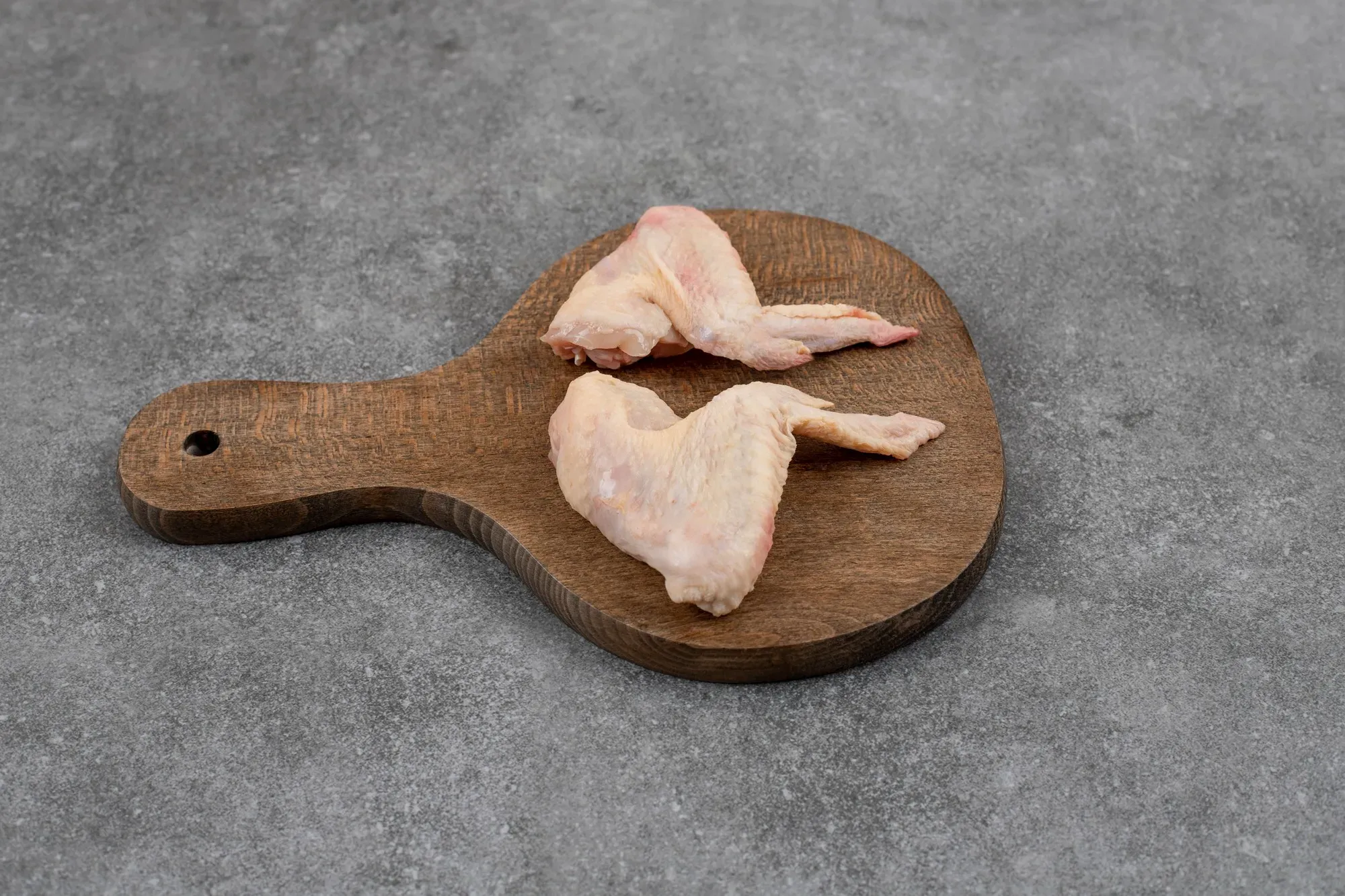 CHICKEN WINGS 1KG